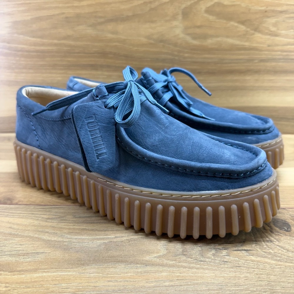 Clarks Torhill Bee Chunky Desert Boot Womens 9.5 M Blue Nubuck Platform Crepe